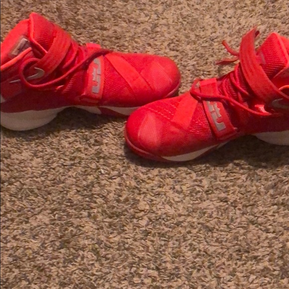 Lebron shoes main image 4